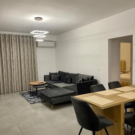 דירה Seaview Modern Two Bedroom *