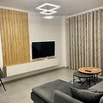 Seaview Modern Two Bedroom *