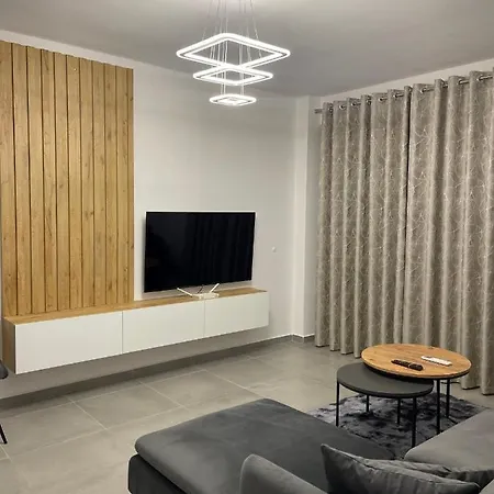 Seaview Modern Two Bedroom *