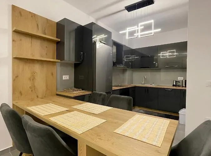 Seaview Modern Two Bedroom * Sarandë