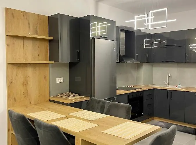 Seaview Modern Two Bedroom Apartament Saranda