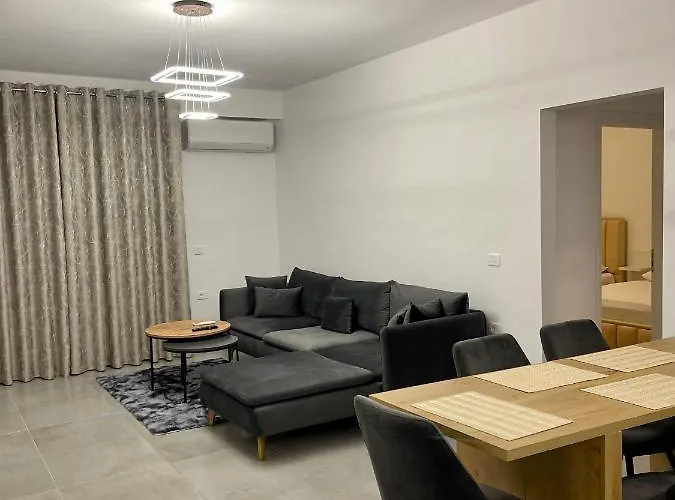 Apartment Seaview Modern Two Bedroom *