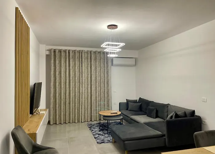 Seaview Modern Two Bedroom * Sarandë